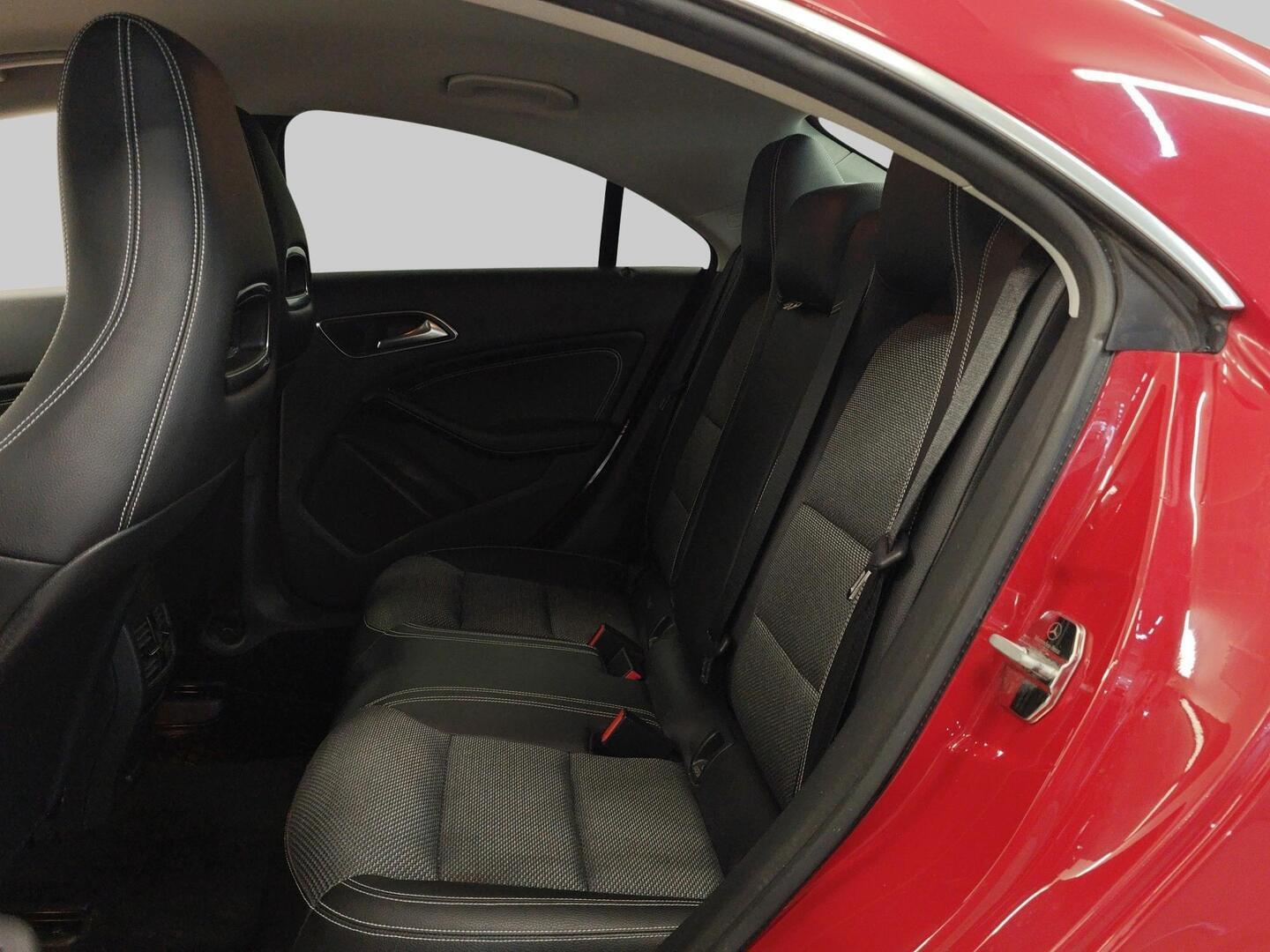 MERCEDES-BENZ CLA 2015
