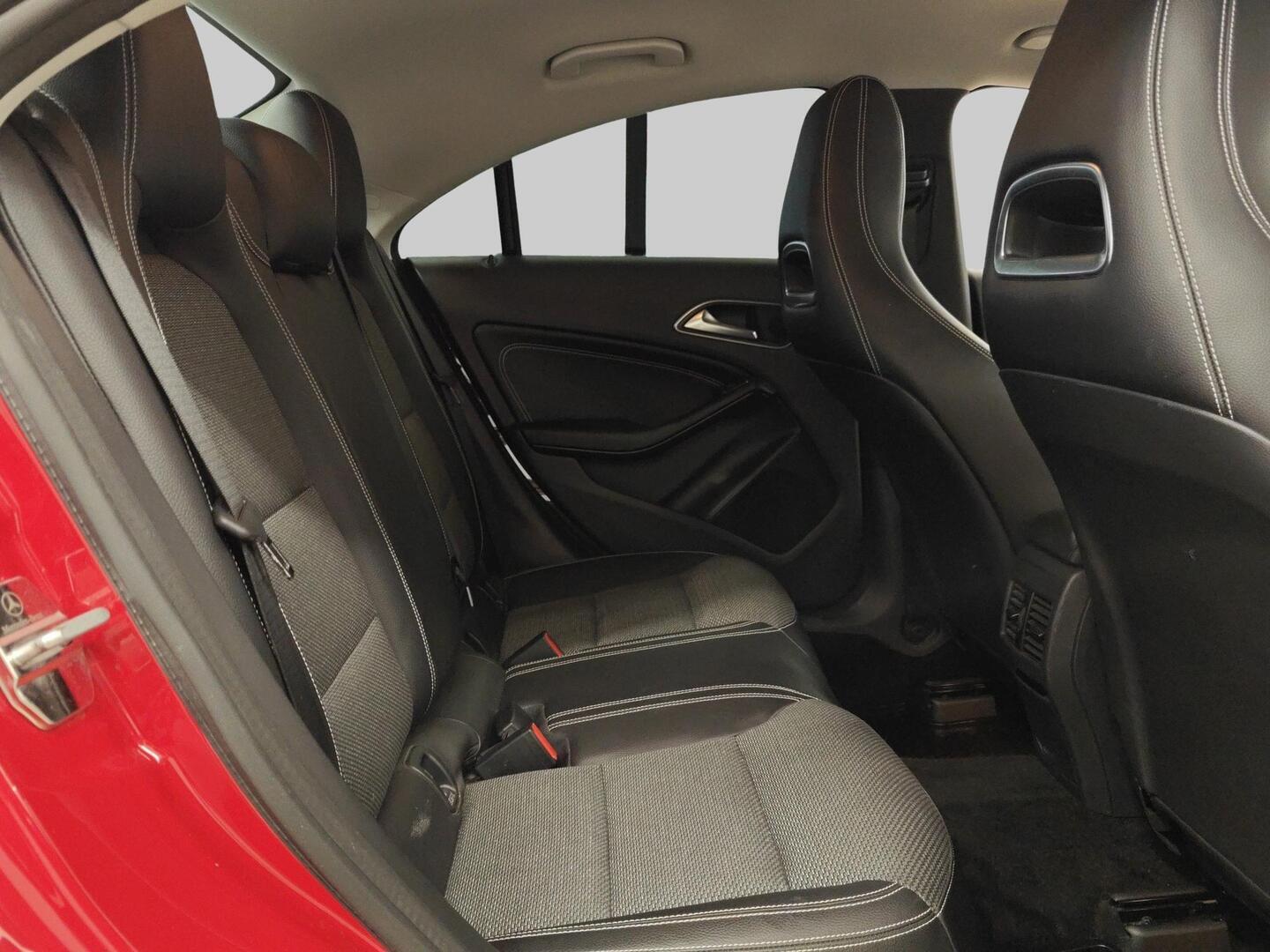 MERCEDES-BENZ CLA 2015