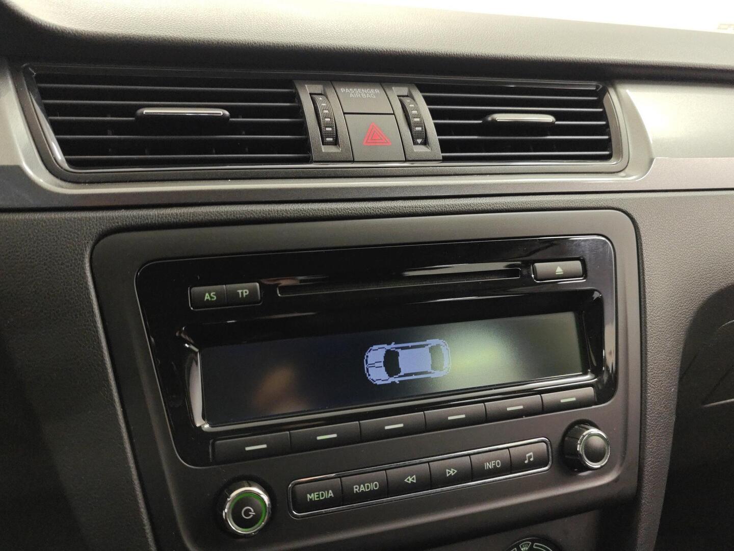 SKODA Rapid 2015