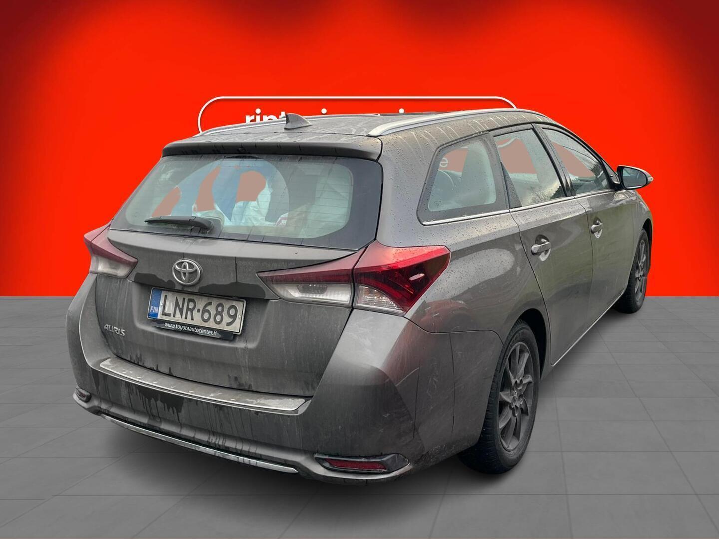 TOYOTA Auris 2017