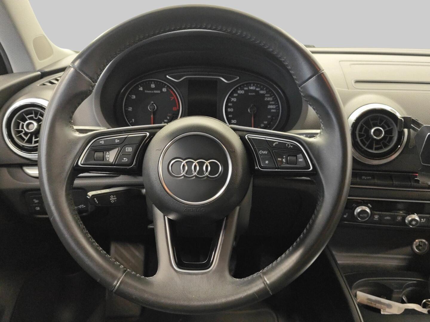 AUDI A3 2019