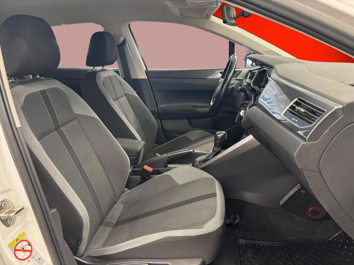 VOLKSWAGEN Polo 2021