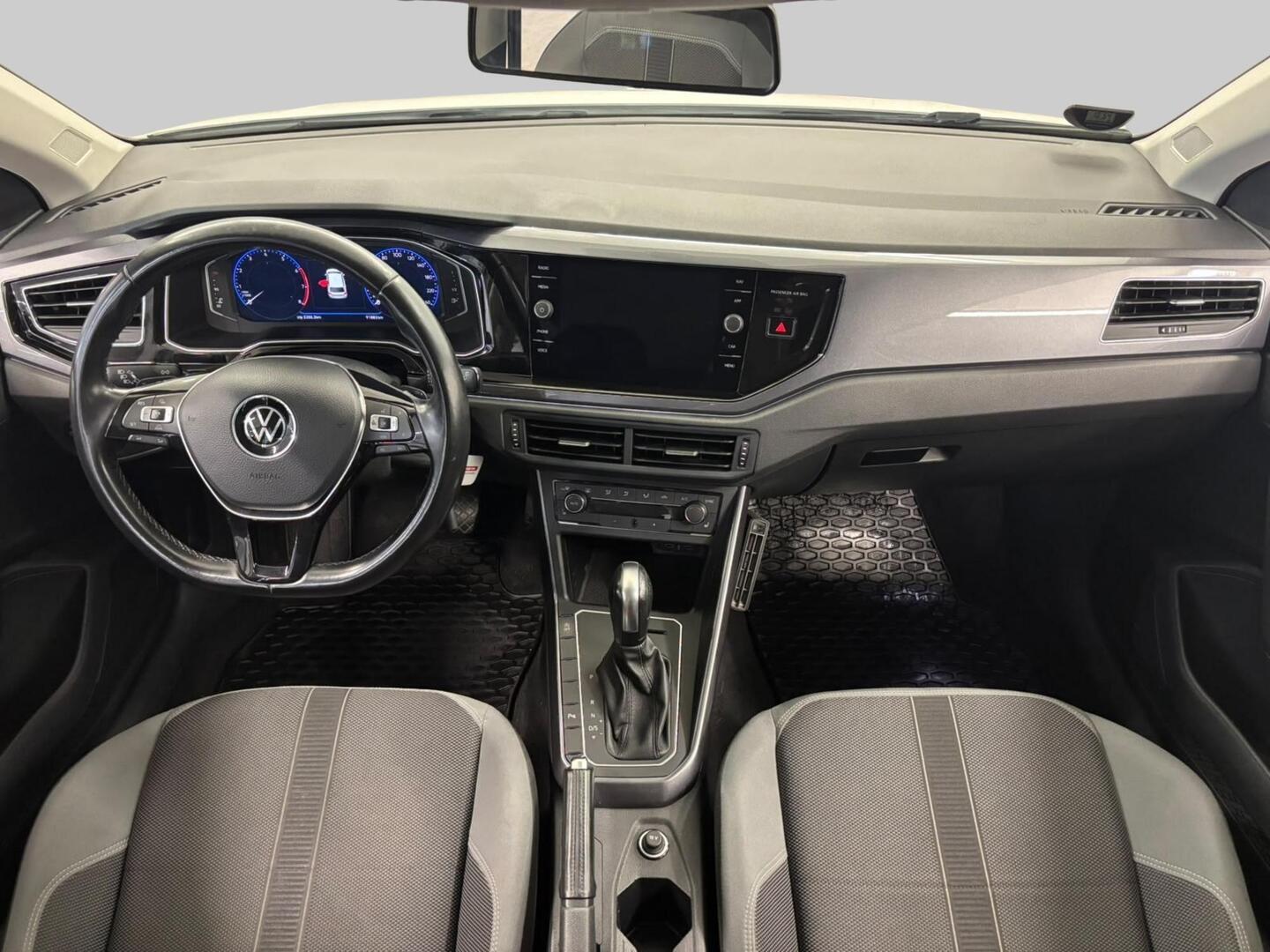 VOLKSWAGEN Polo 2021