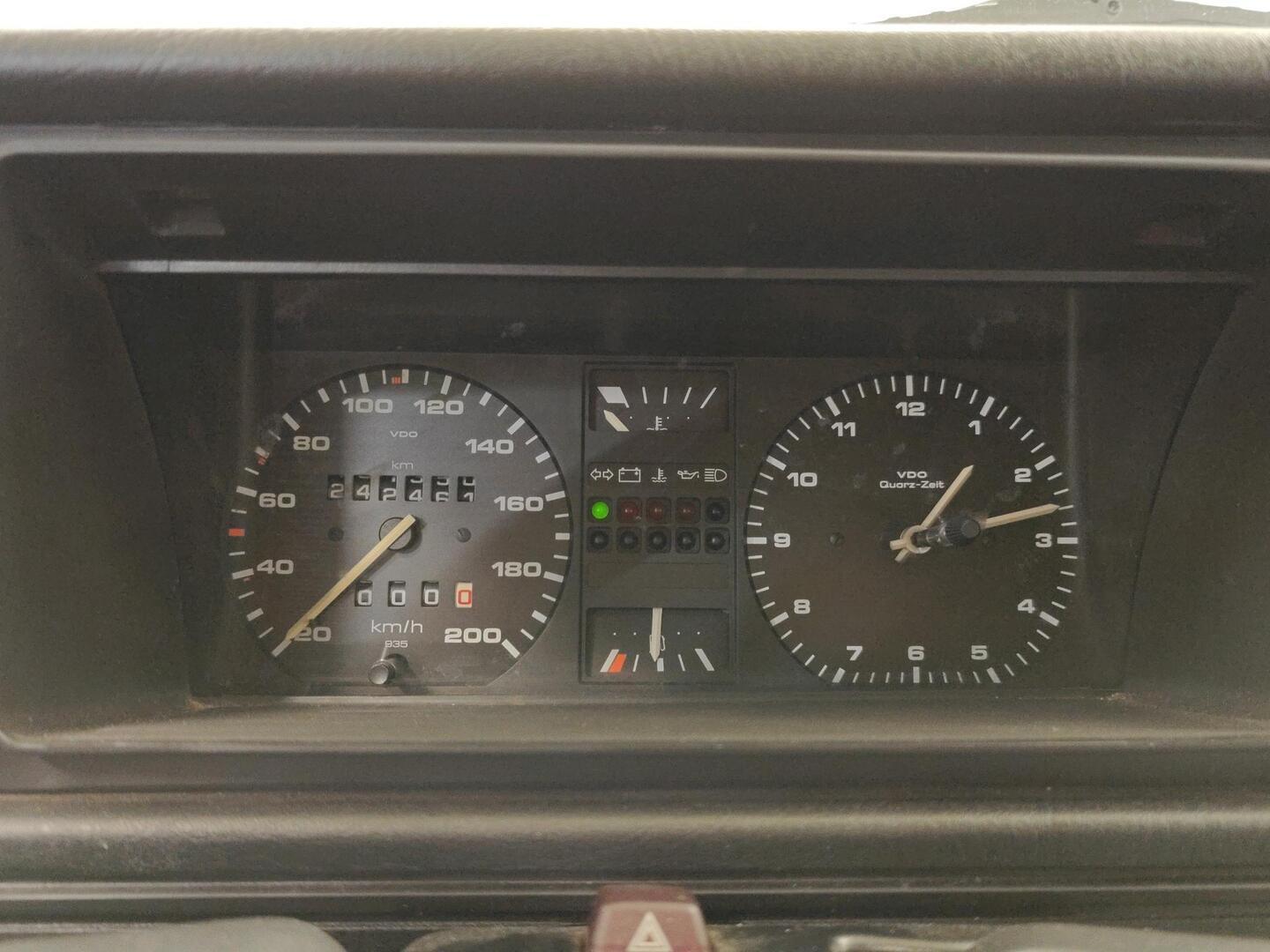 VOLKSWAGEN Golf 1990