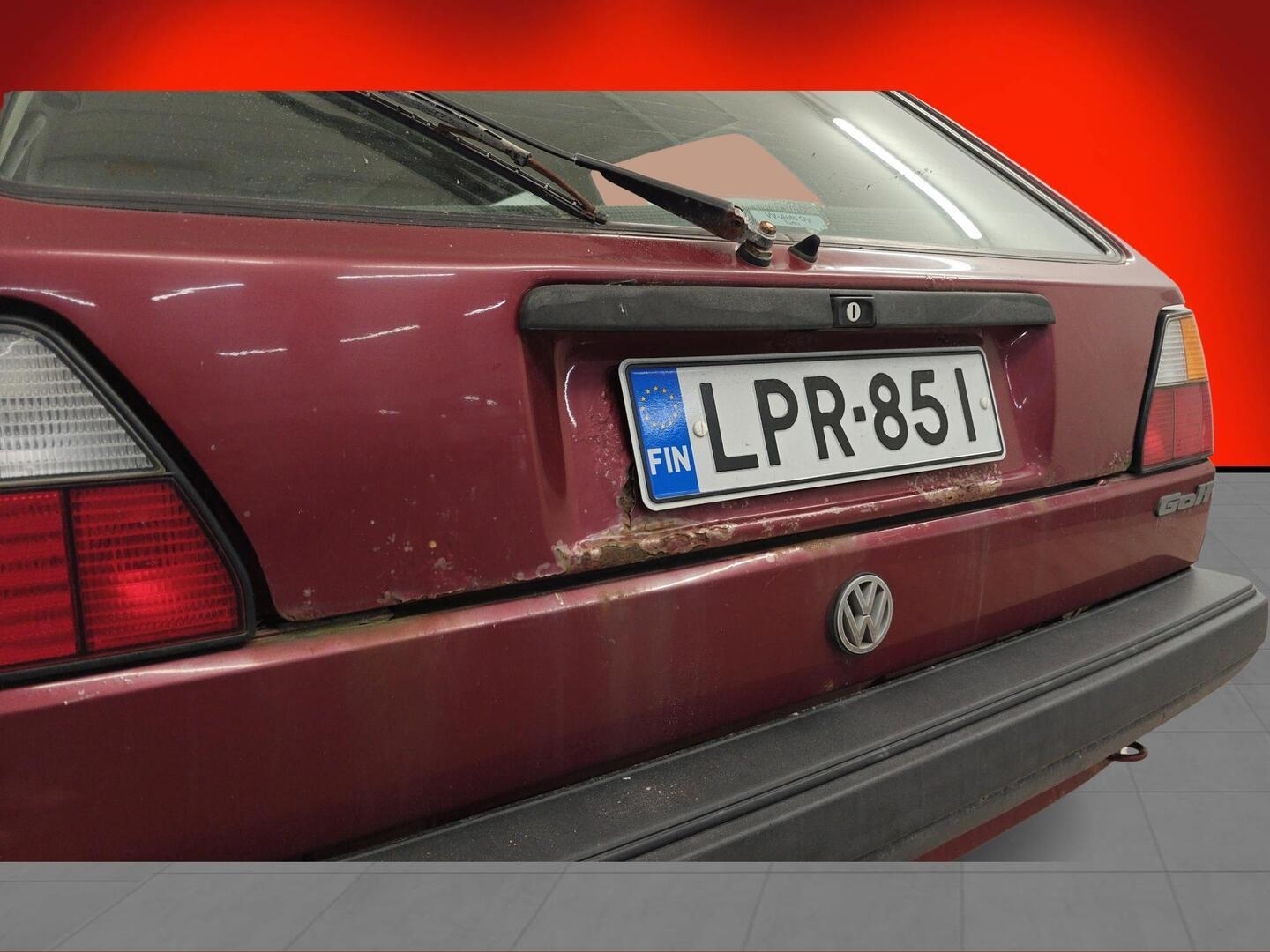 VOLKSWAGEN Golf 1990