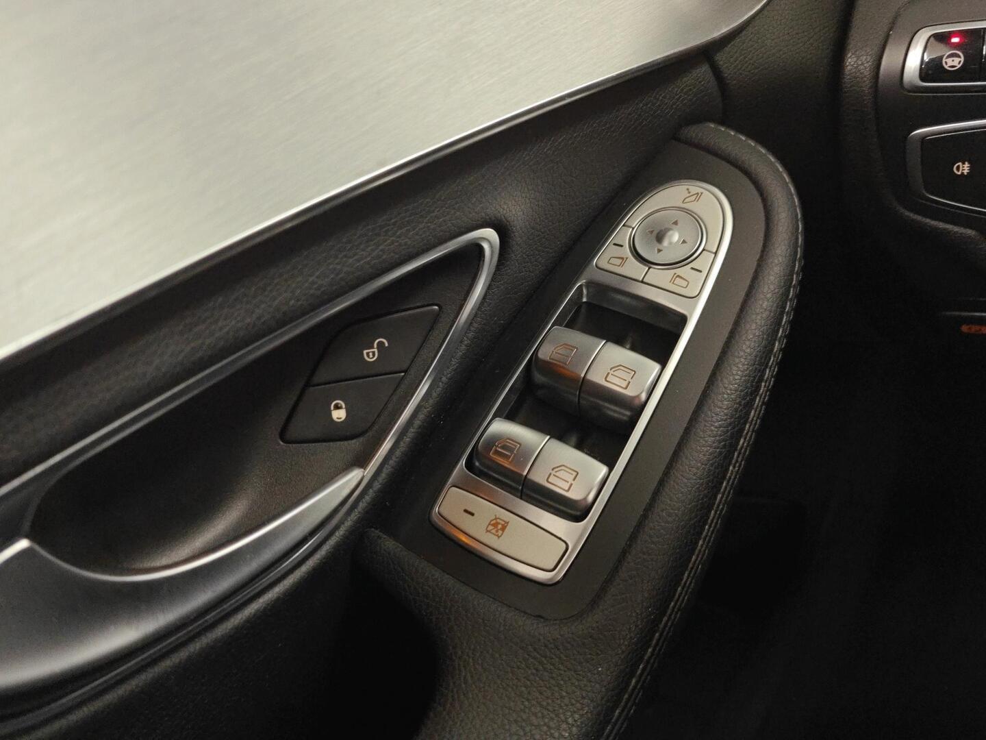 MERCEDES-BENZ C 2016