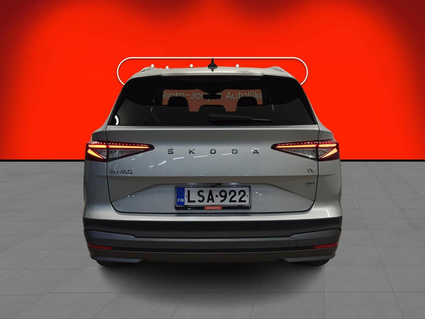 SKODA Enyaq 2023