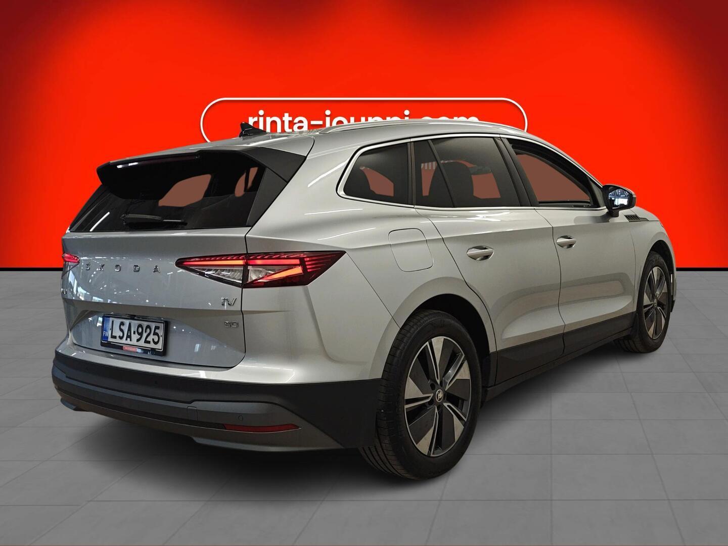 SKODA Enyaq 2023