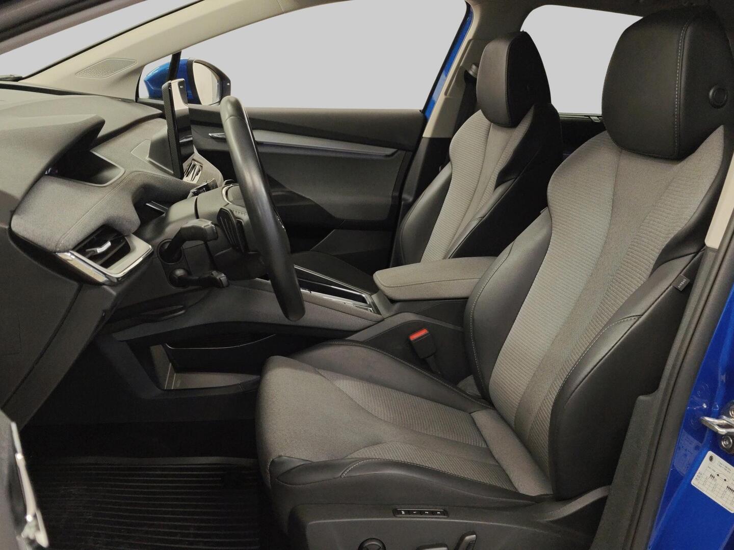 SKODA Enyaq 2023