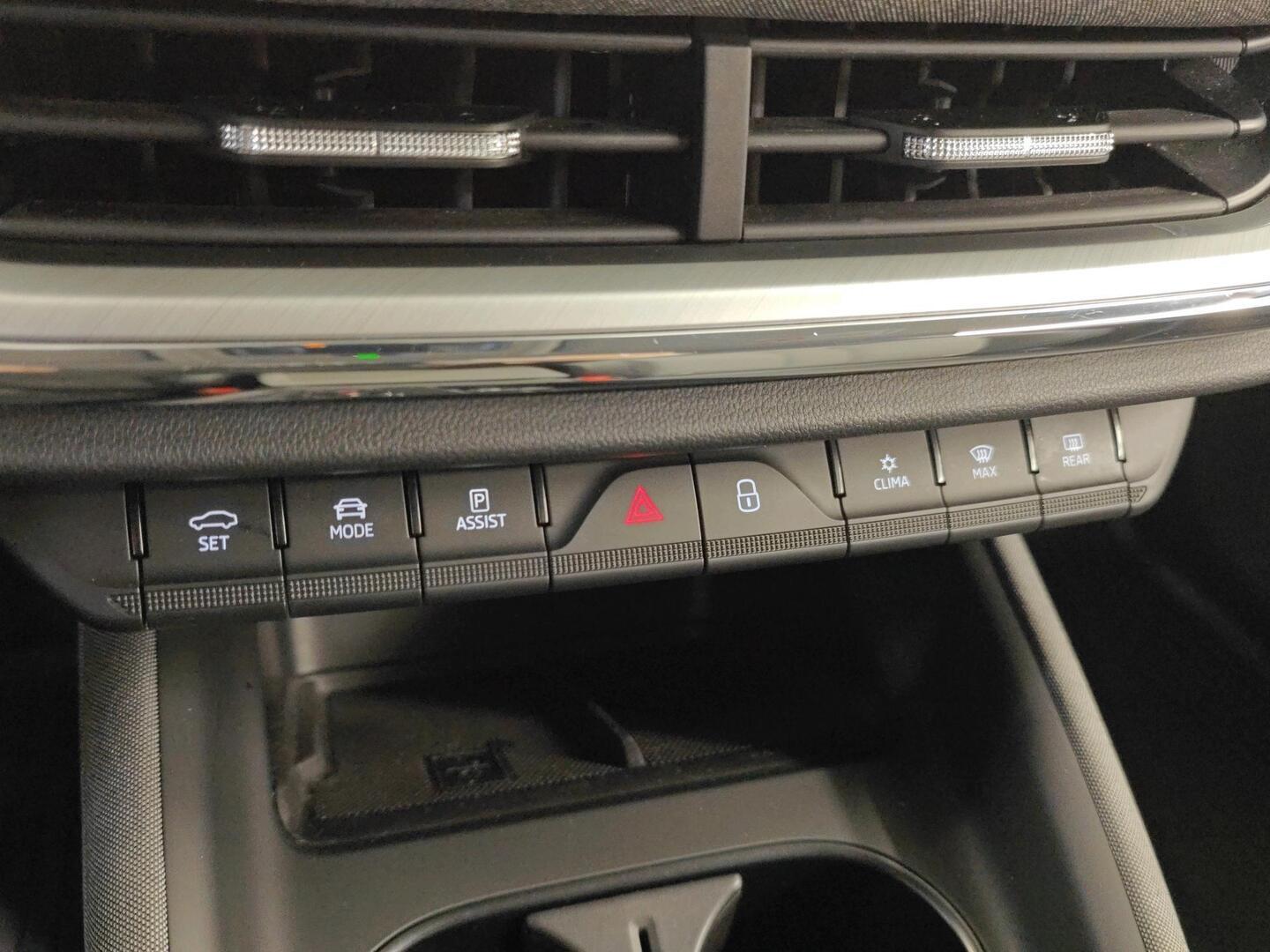 SKODA Enyaq 2023