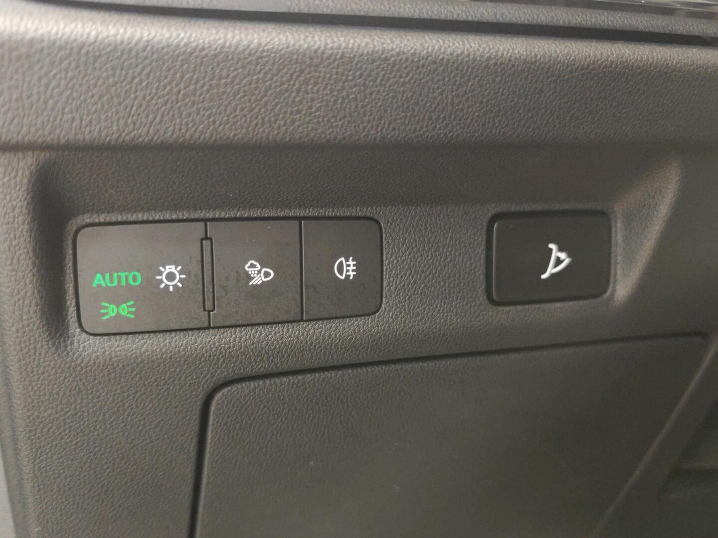 SKODA Enyaq 2023