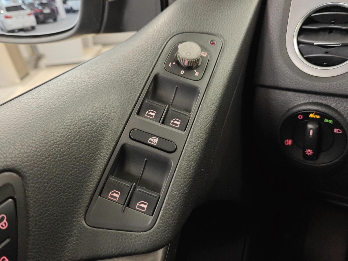 VOLKSWAGEN Tiguan 2009