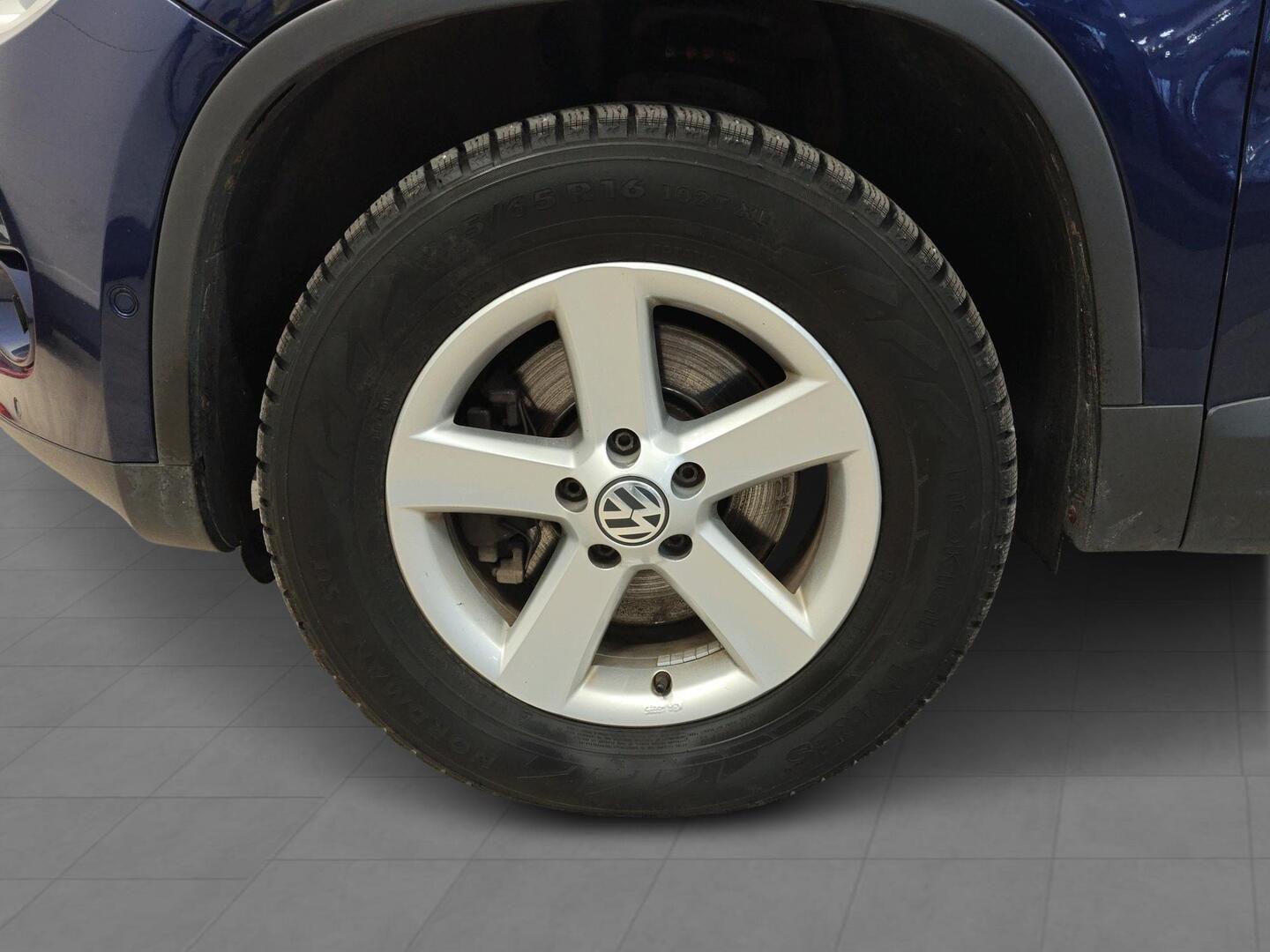 VOLKSWAGEN Tiguan 2009
