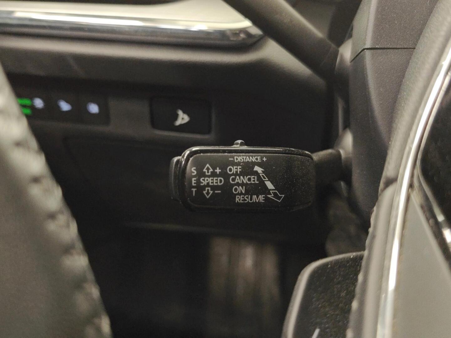 SKODA Enyaq 2023