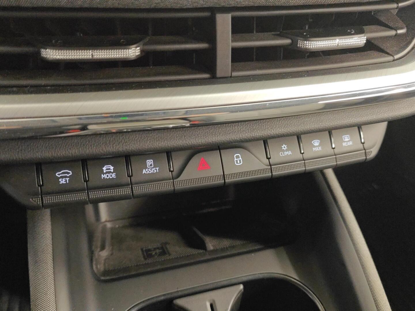 SKODA Enyaq 2023