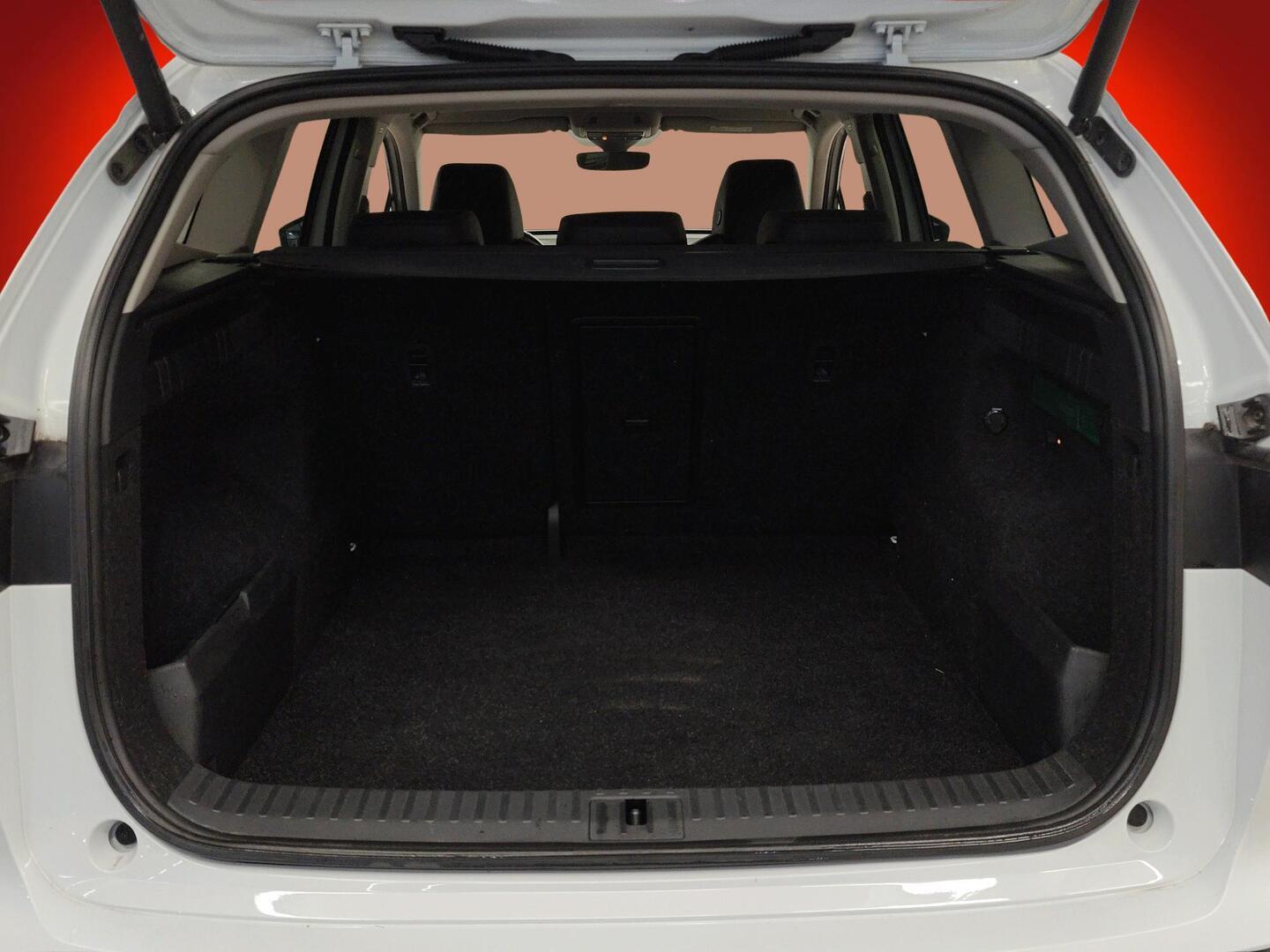SKODA Enyaq 2023