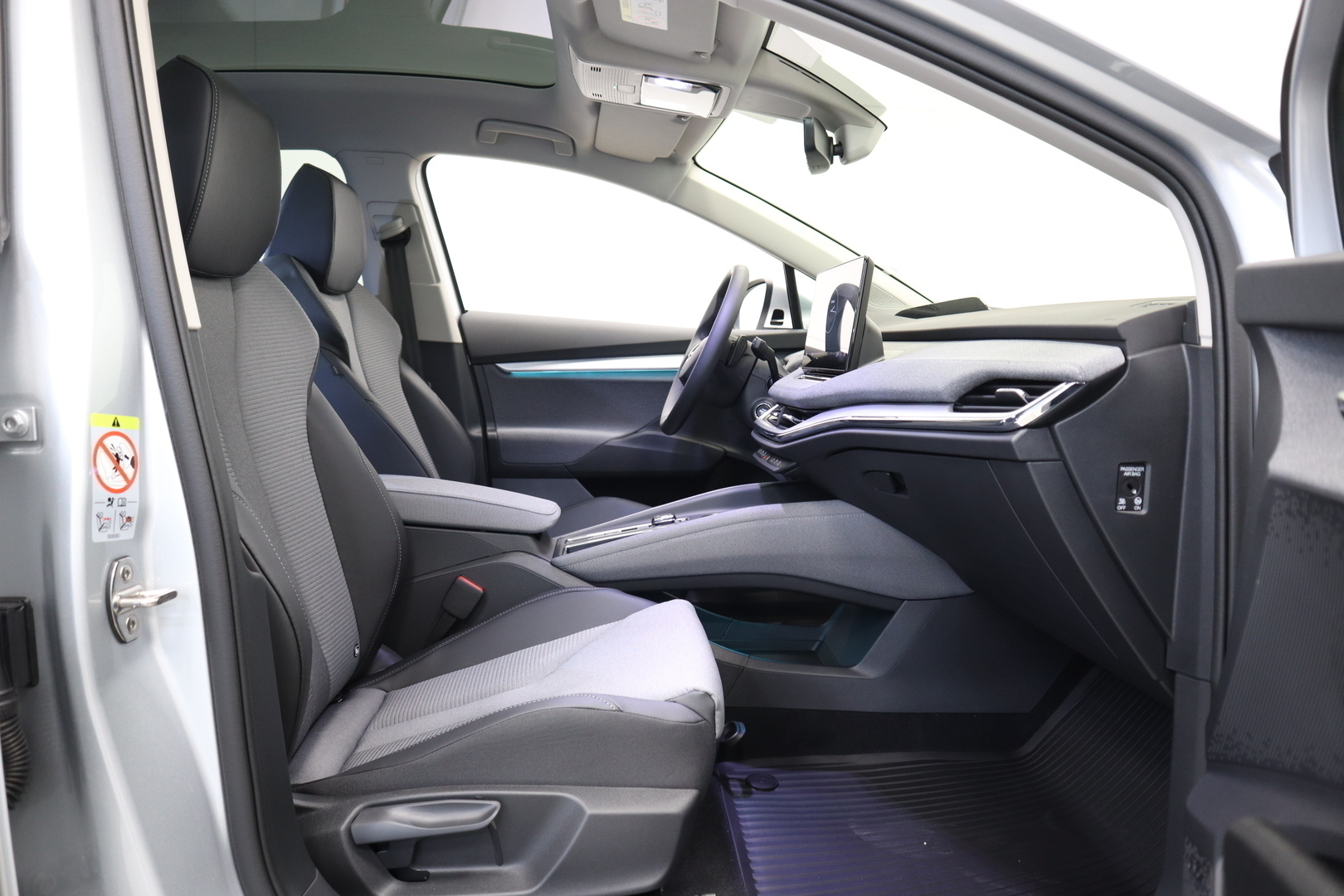 SKODA Enyaq 2023