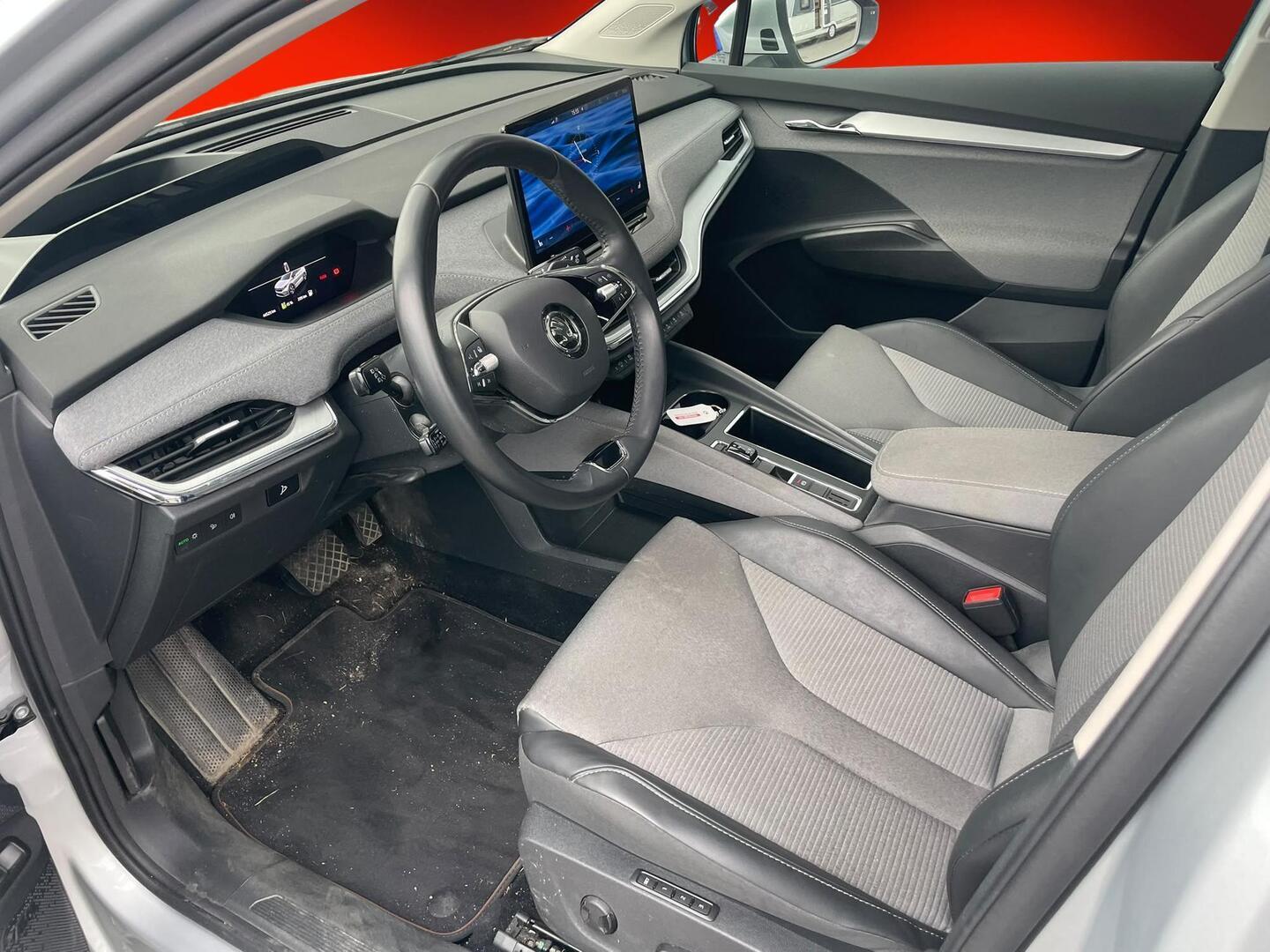 SKODA Enyaq 2023
