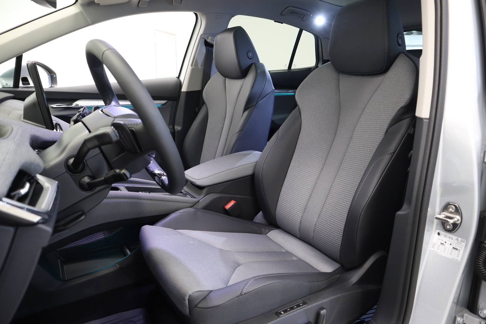 SKODA Enyaq 2023