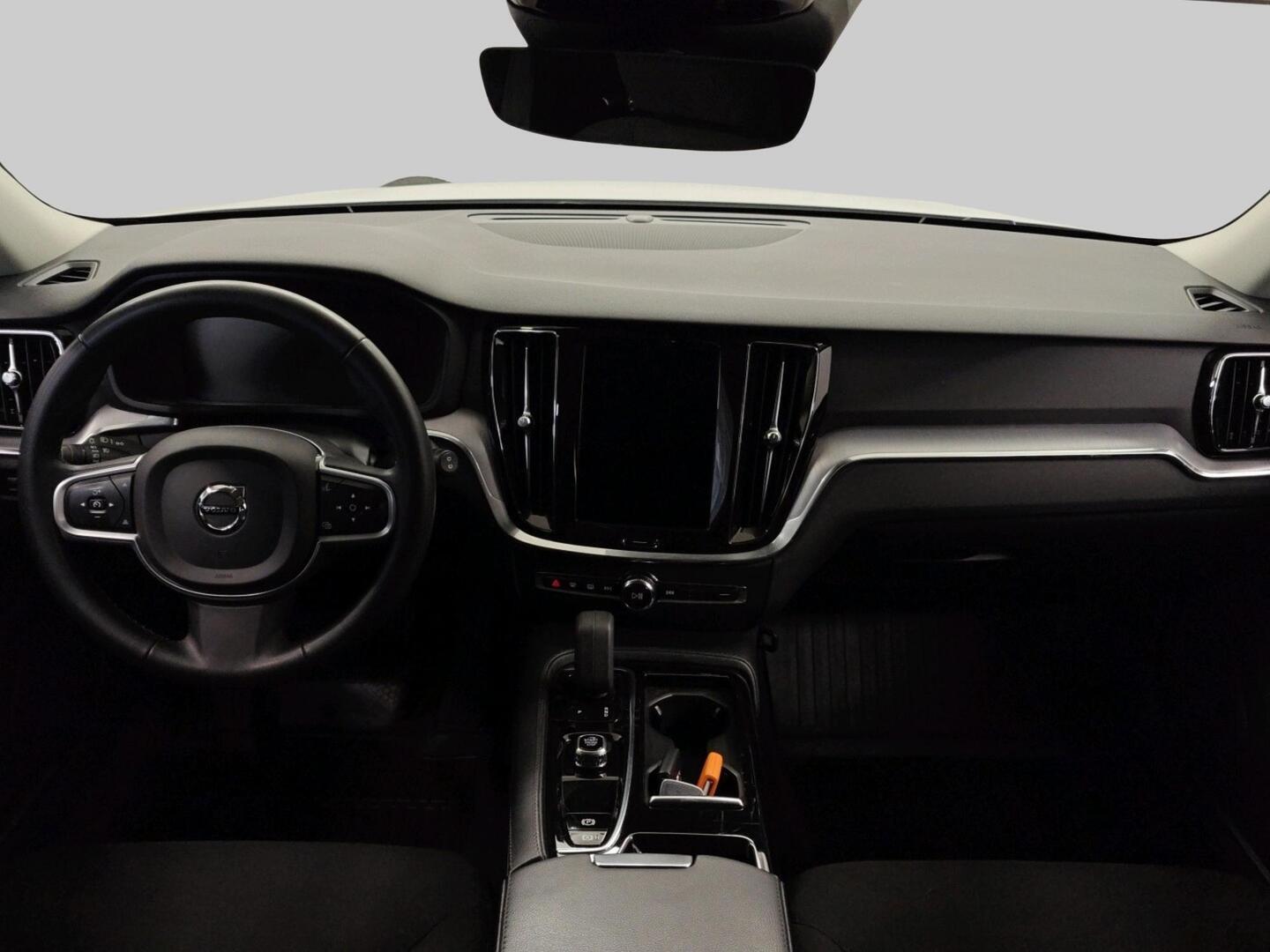 VOLVO V60 2022