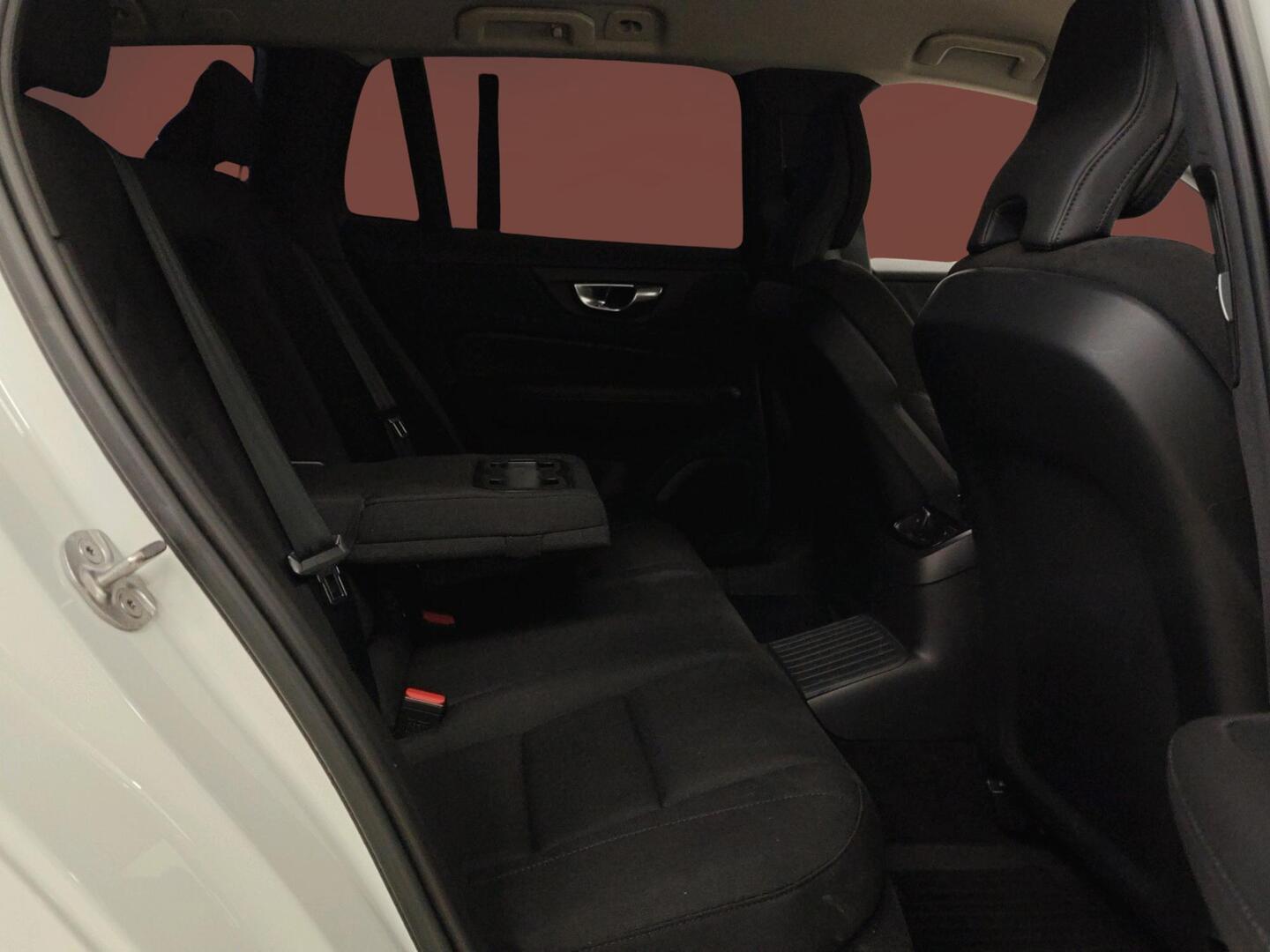 VOLVO V60 2022