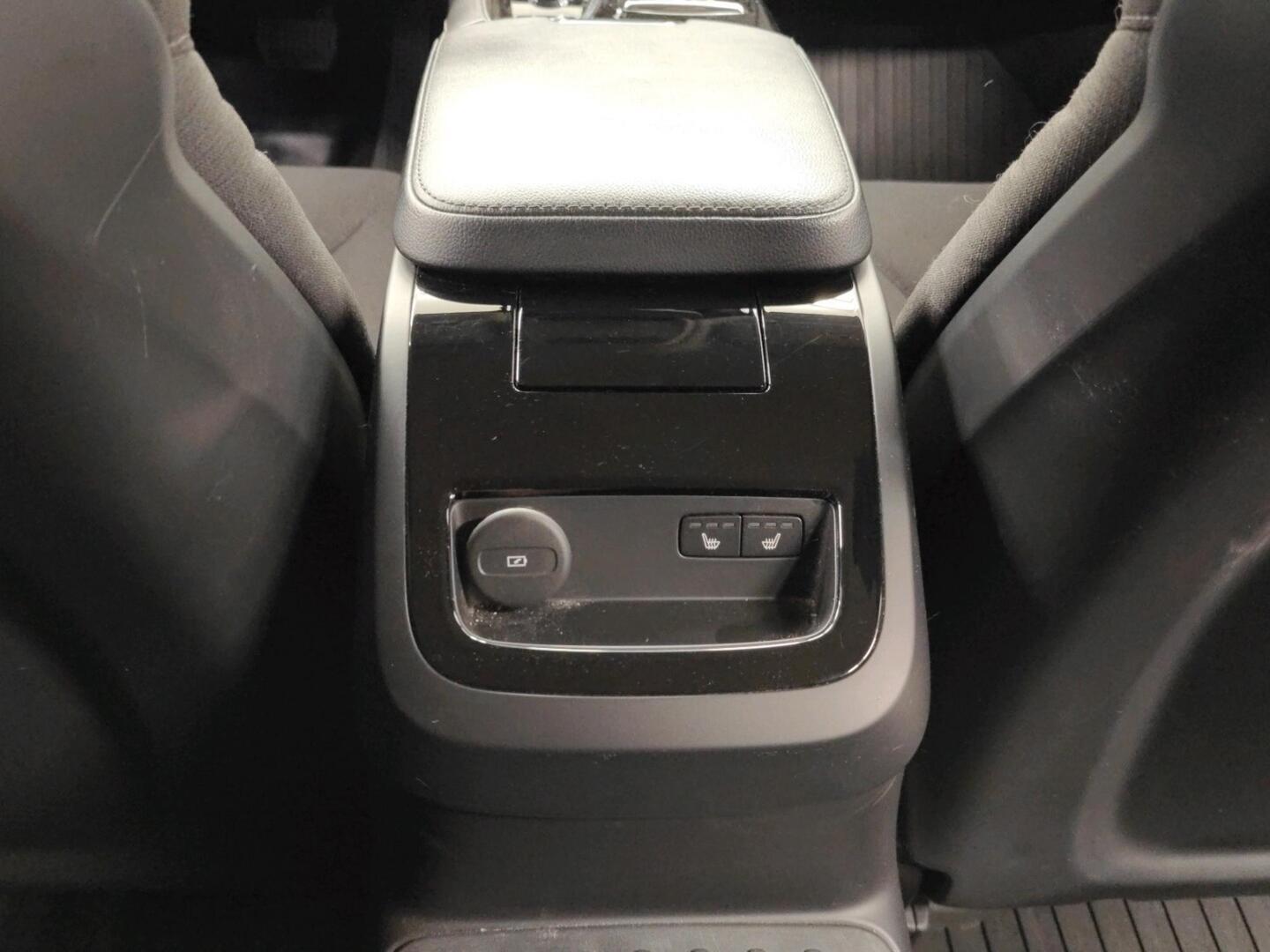 VOLVO V60 2022