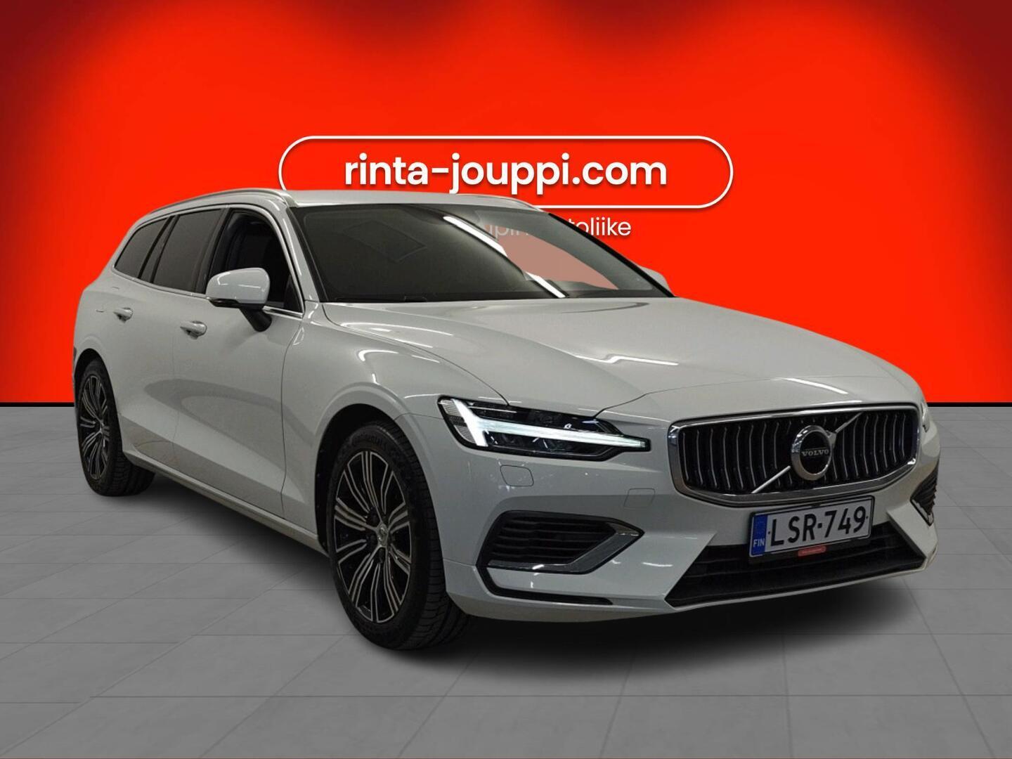 VOLVO V60 2022