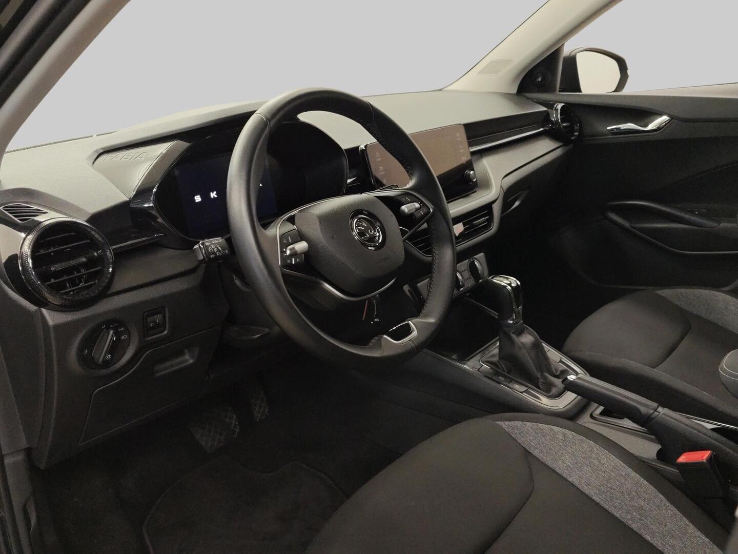 SKODA FABIA 2025