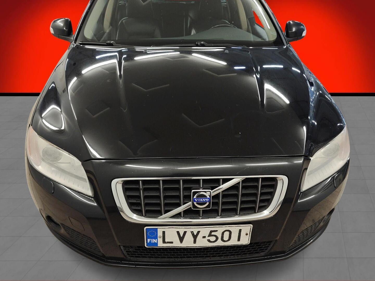 VOLVO V70 2008
