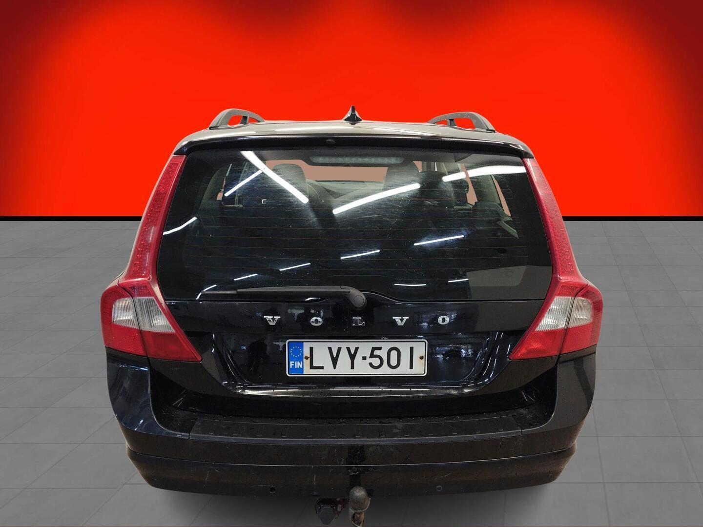 VOLVO V70 2008