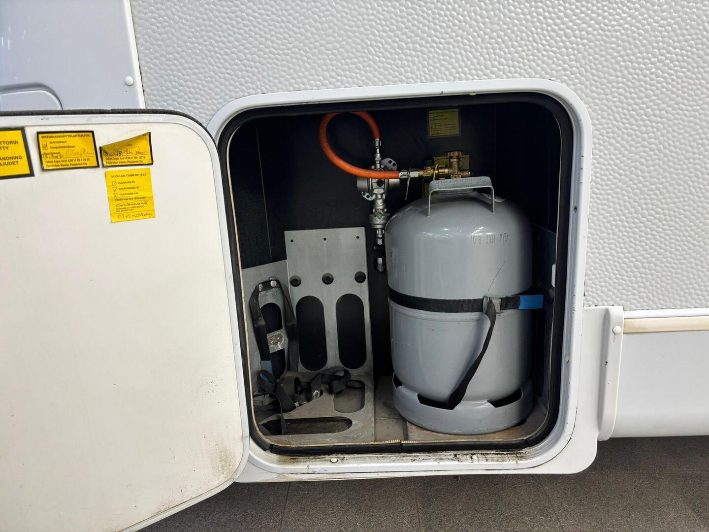 DETHLEFFS T 5841 Advantage 2011