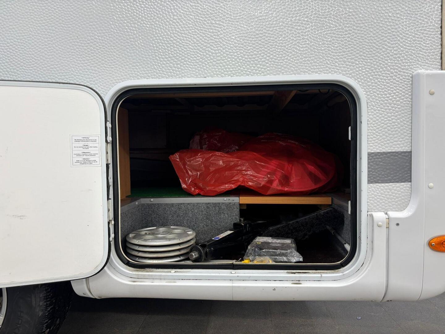 DETHLEFFS T 5841 Advantage 2011