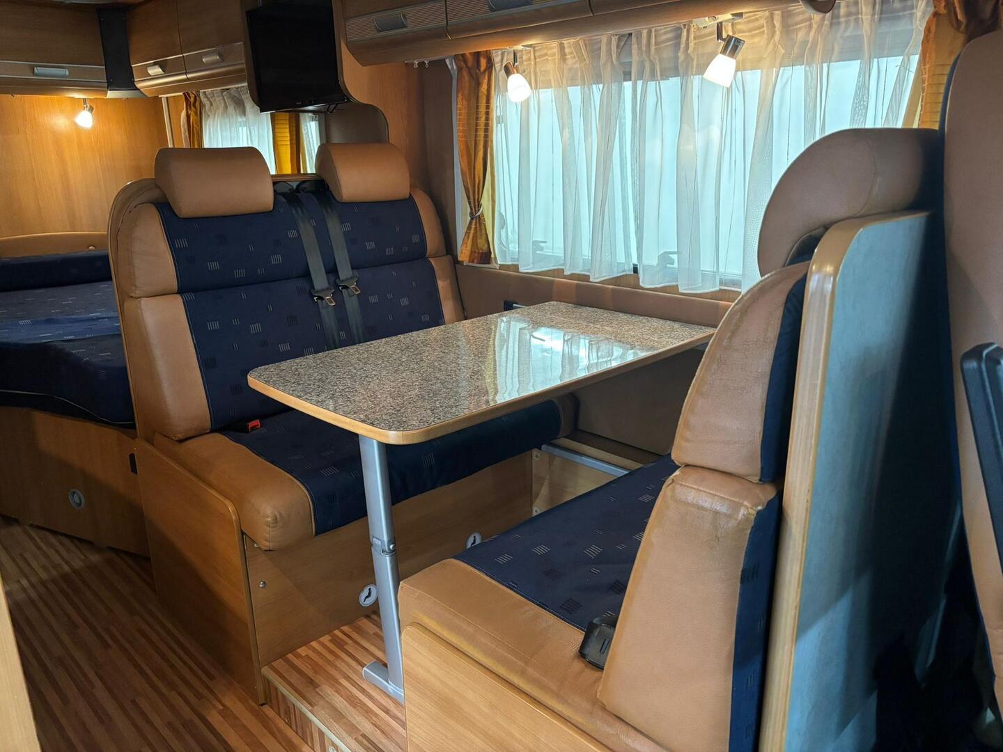 DETHLEFFS T 5841 Advantage 2011