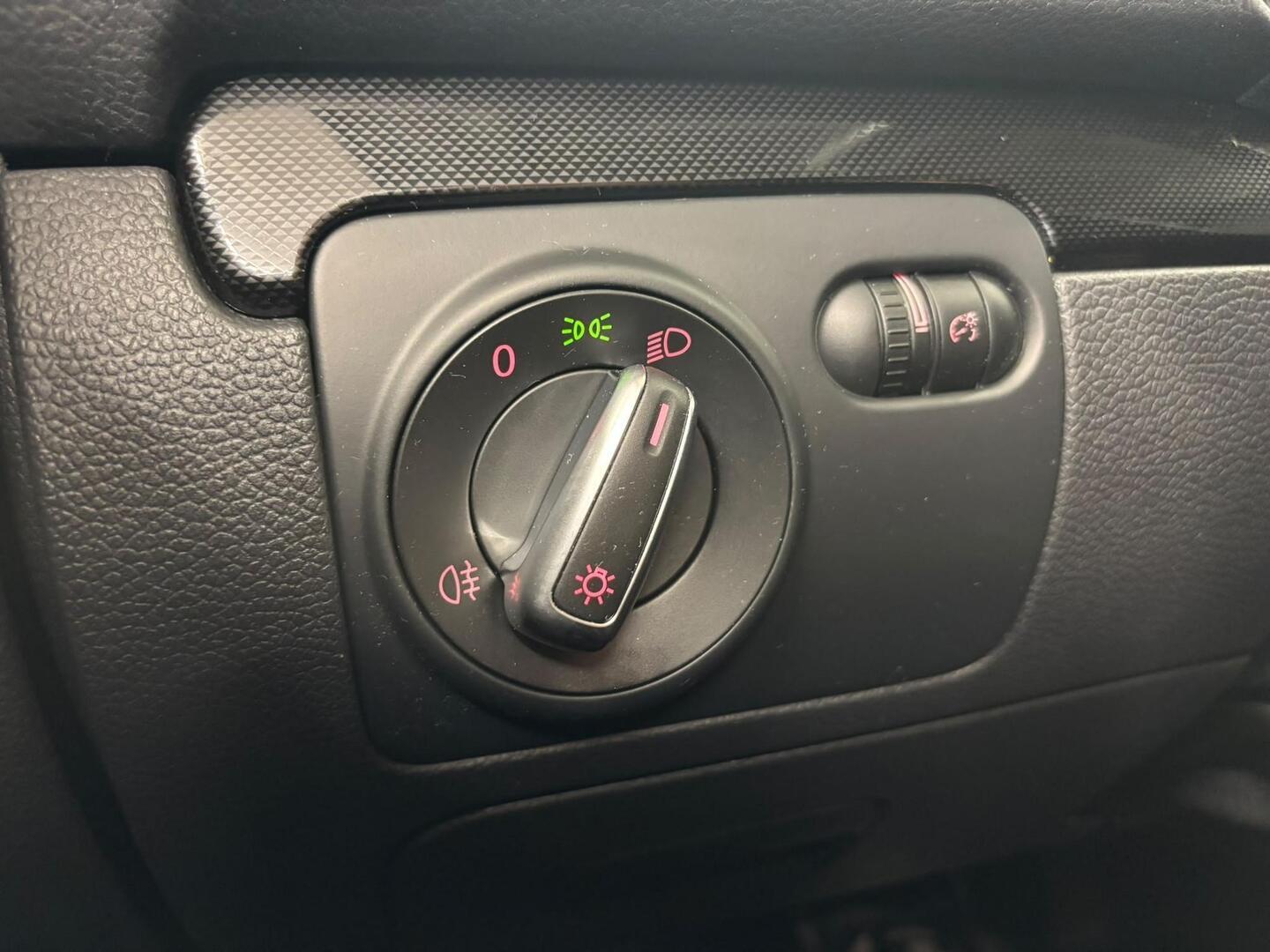 VOLKSWAGEN Golf 2011
