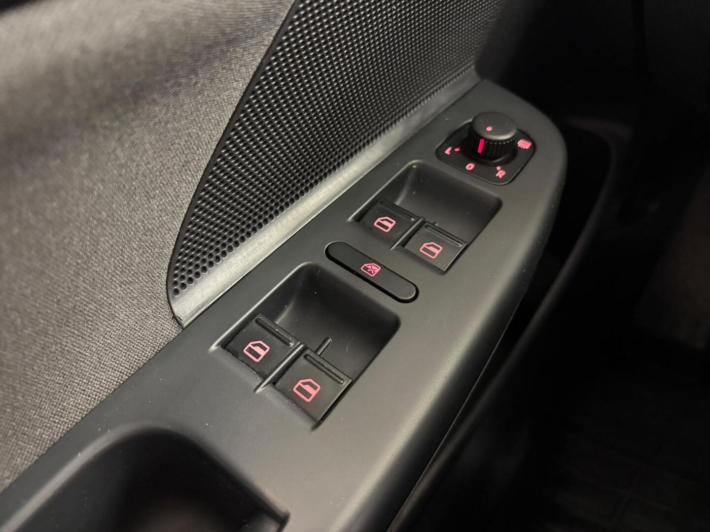 VOLKSWAGEN Golf 2011