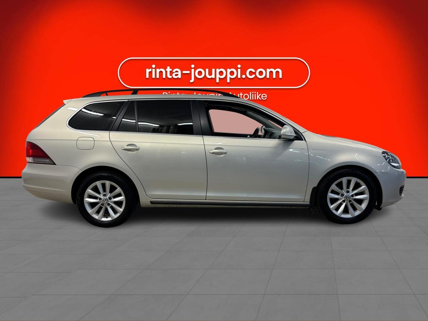 VOLKSWAGEN Golf 2011