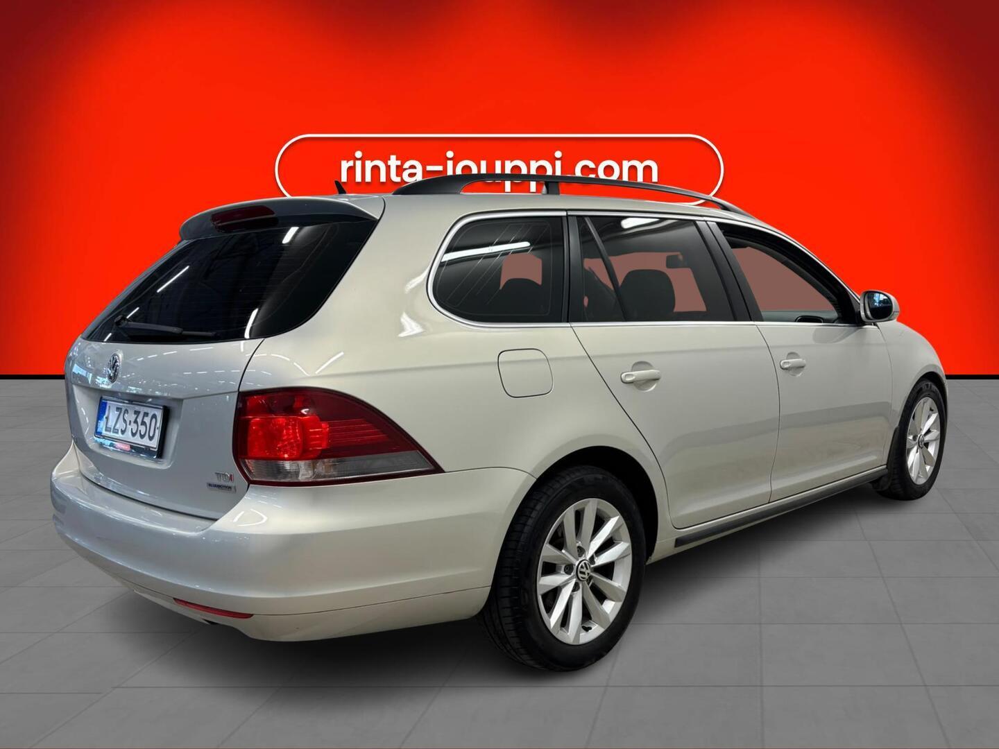 VOLKSWAGEN Golf 2011