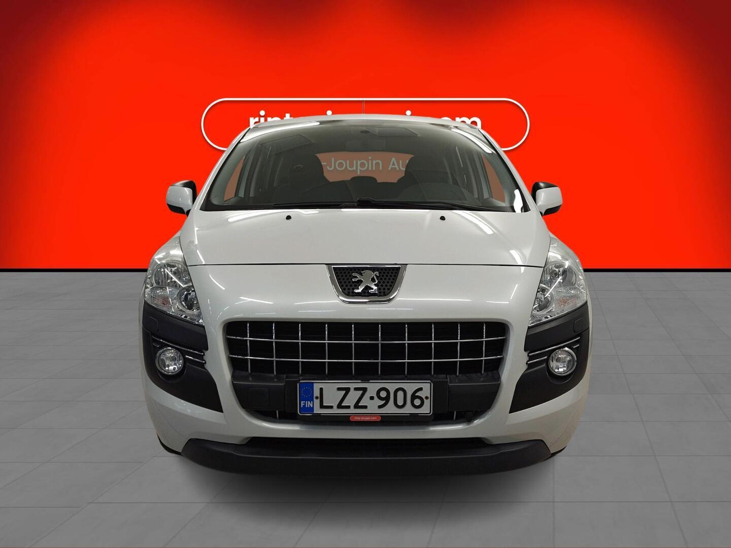 PEUGEOT 3008 2012