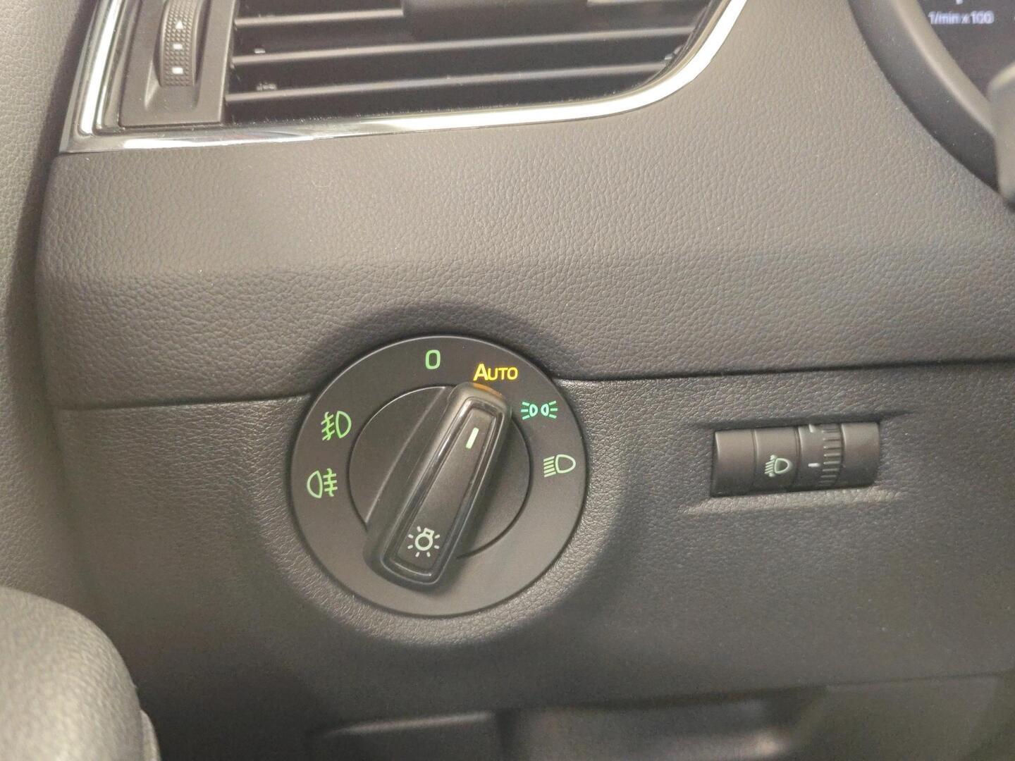 SKODA OCTAVIA 2014