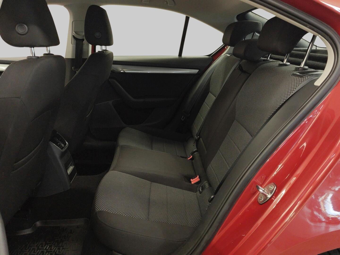 SKODA OCTAVIA 2014
