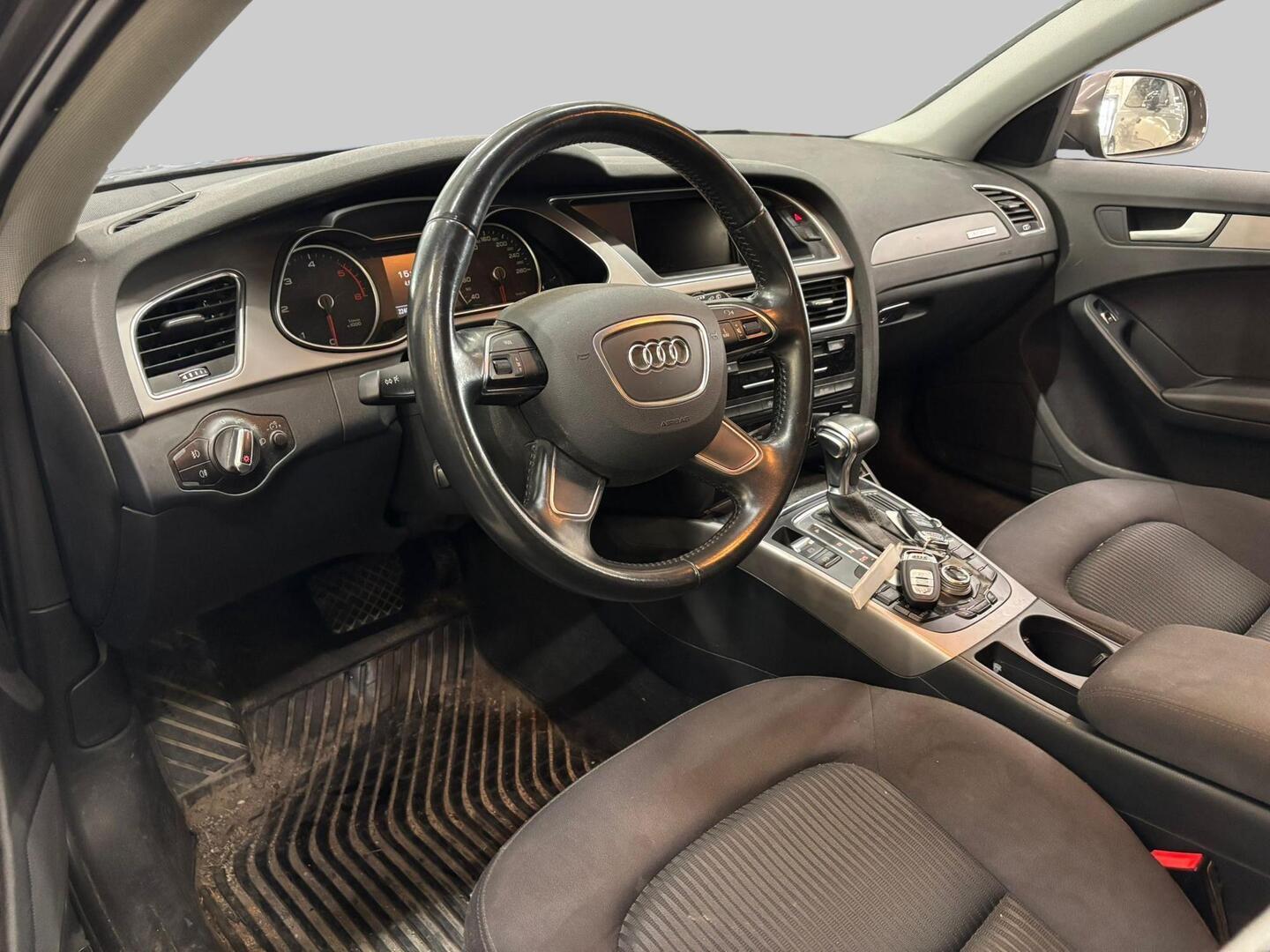 AUDI A4 2014