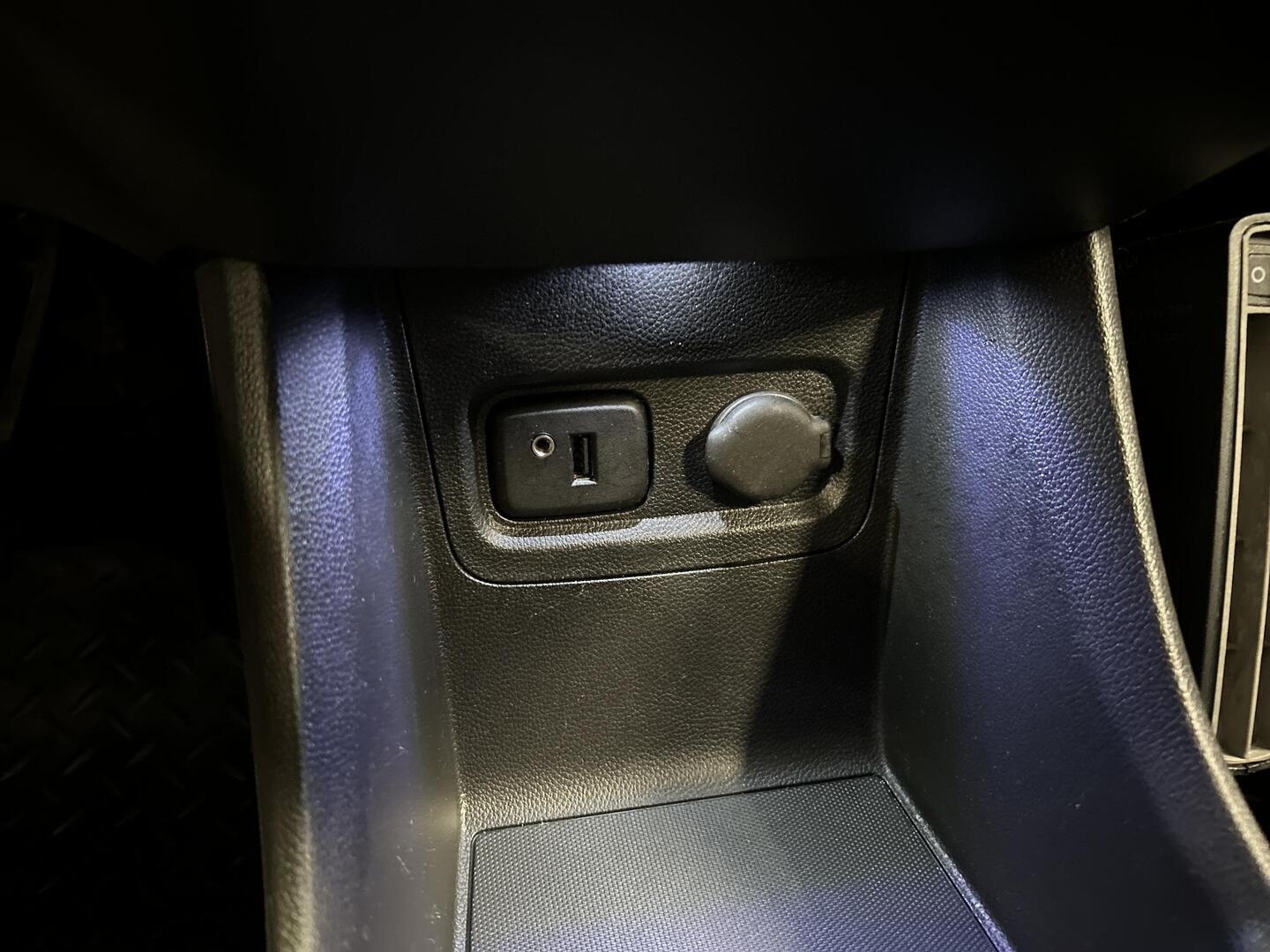 OPEL KARL 2016