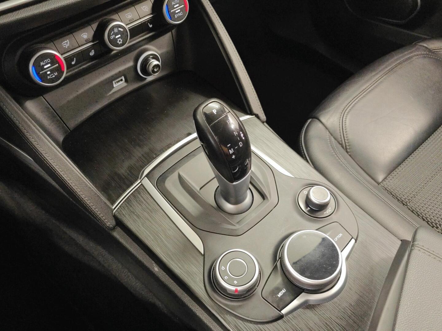 ALFA ROMEO Stelvio 2017