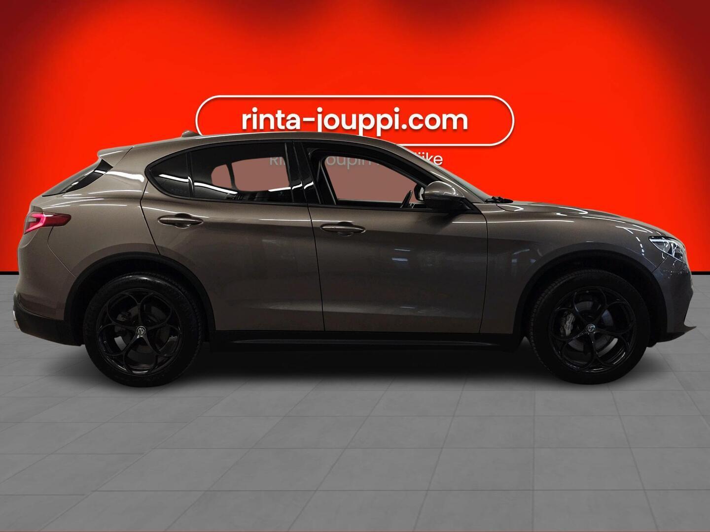 ALFA ROMEO Stelvio 2017