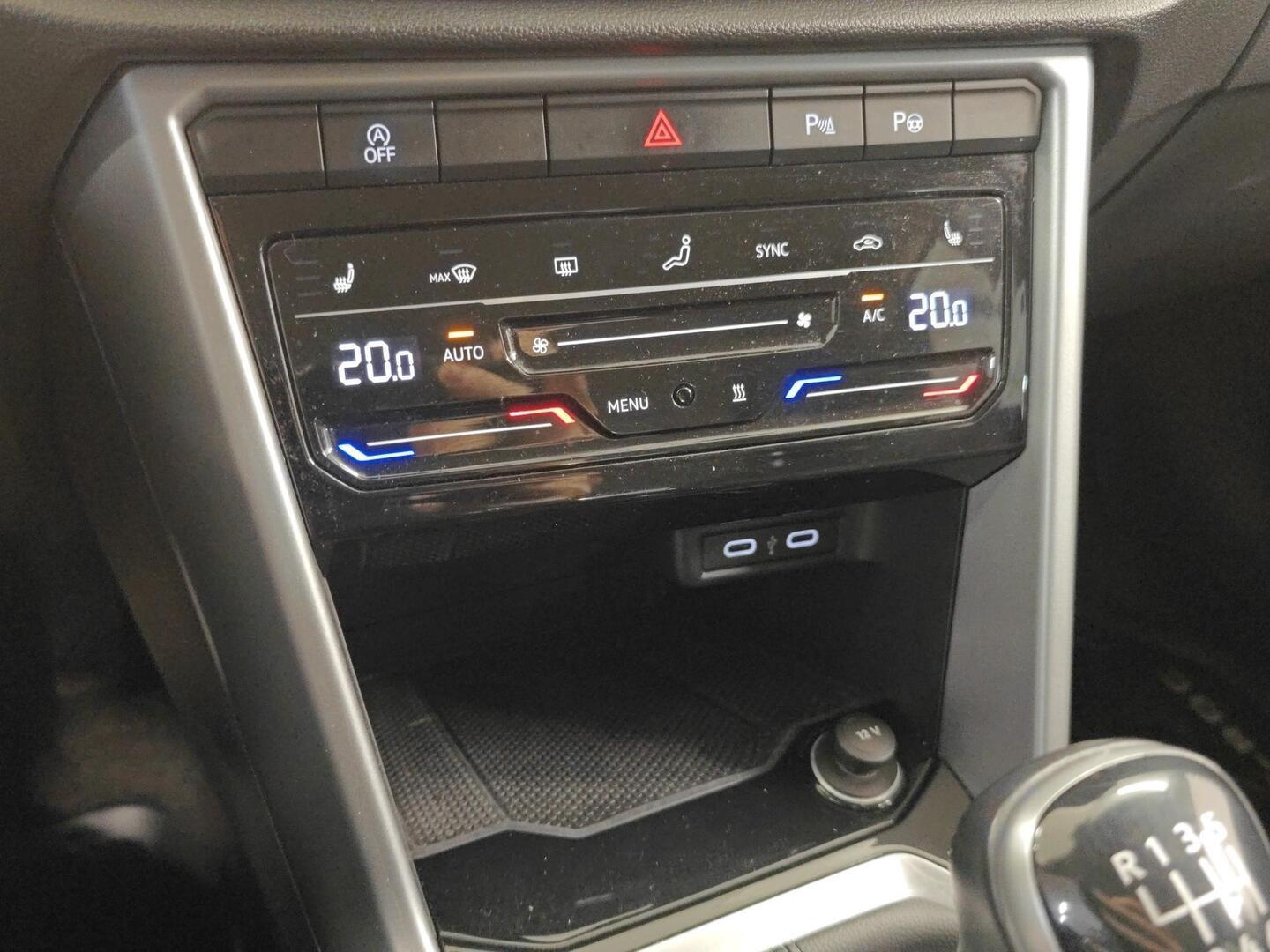 VOLKSWAGEN T-Roc 2023