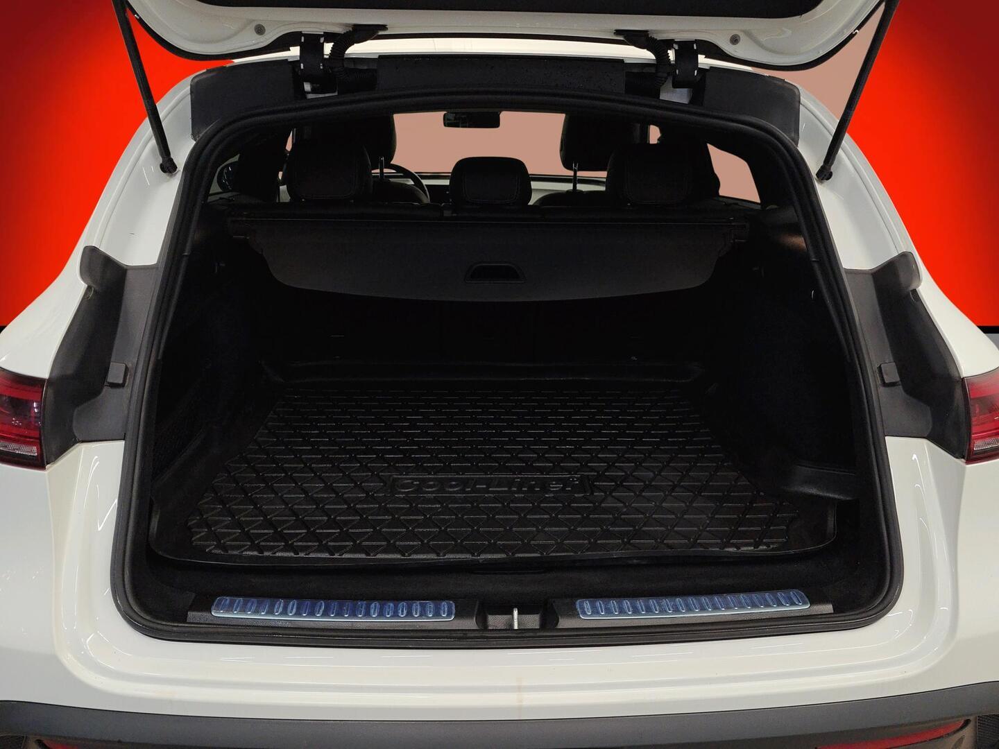 MERCEDES-BENZ EQC 2021