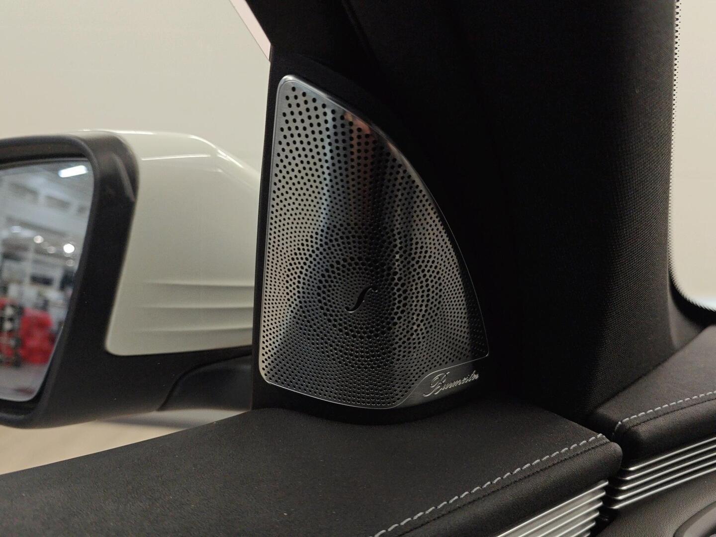 MERCEDES-BENZ EQC 2021