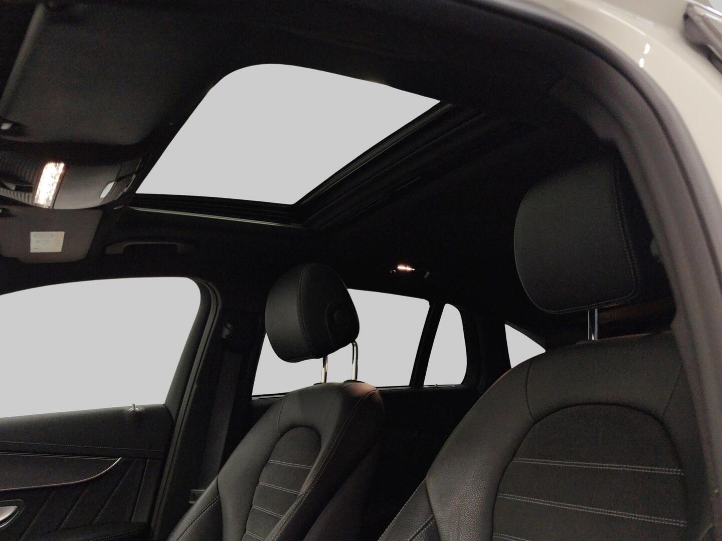 MERCEDES-BENZ EQC 2021