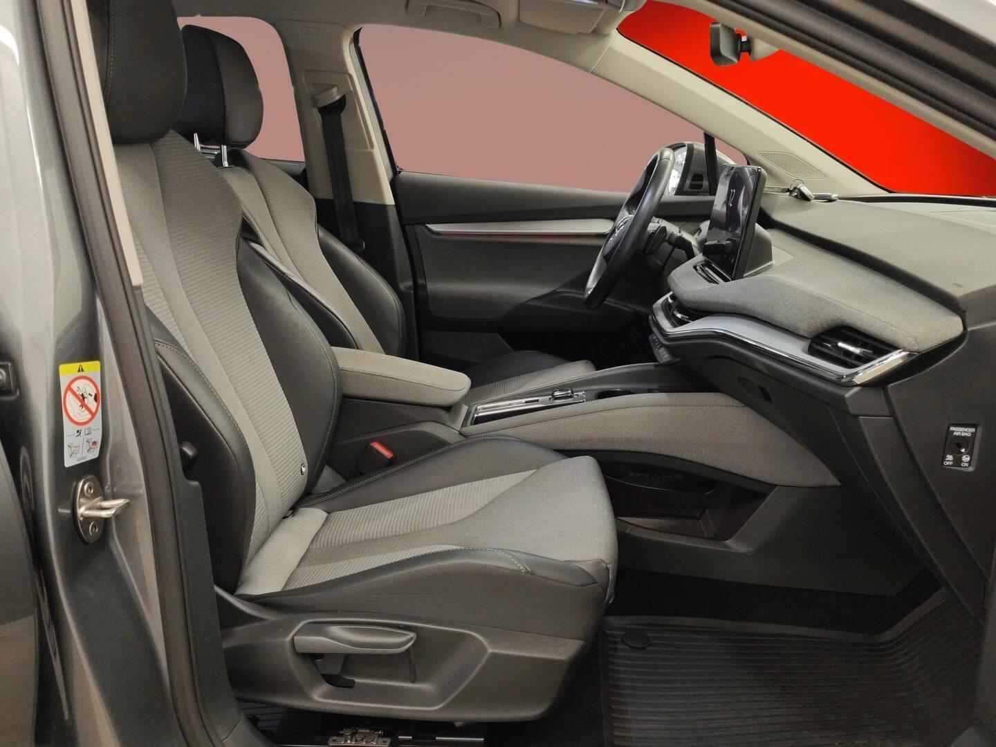 SKODA Enyaq 2023