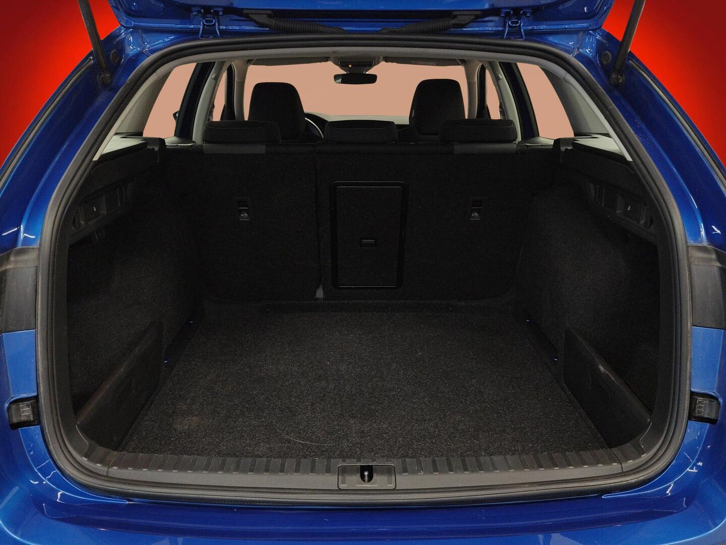 SKODA OCTAVIA 2024